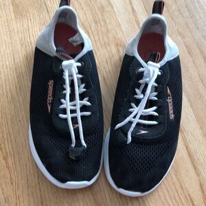 𝅺SPEEDO Water Shoes